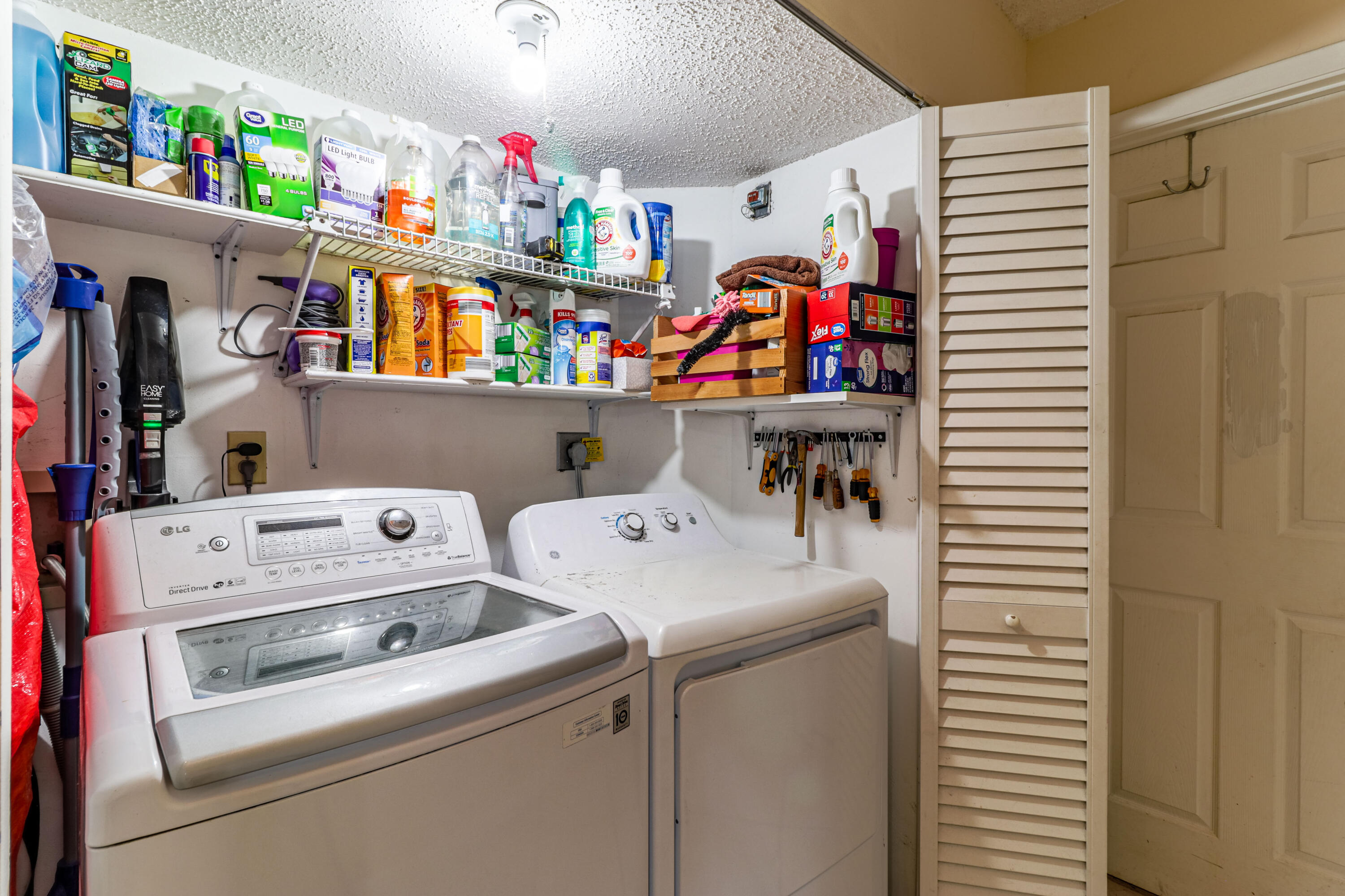 4475 Willow Pond Road, Unit B West Palm Beach, FL 33417 - Photo 20 of 31 IMG_6127-HDR