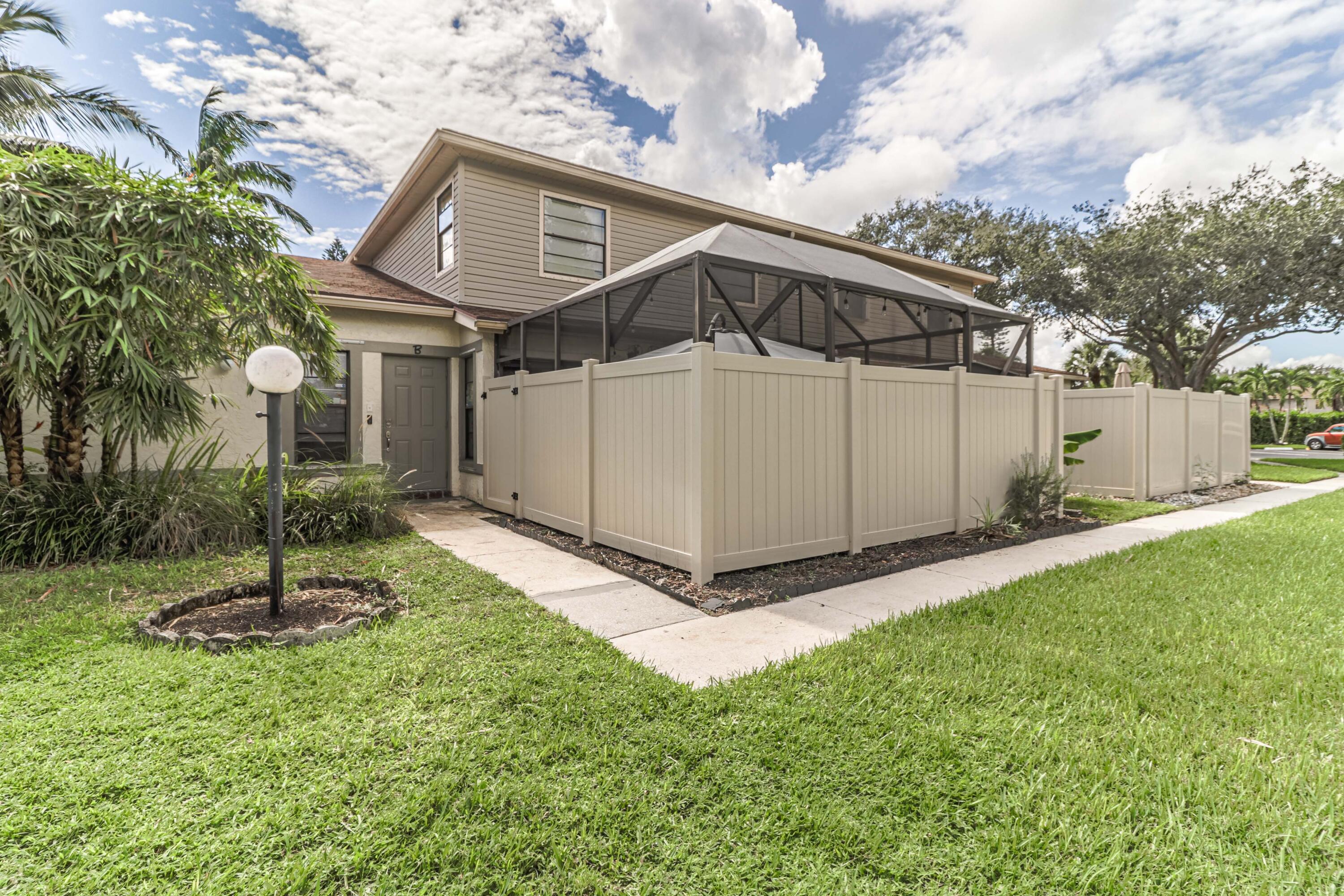 4475 Willow Pond Road, Unit B West Palm Beach, FL 33417 - Photo 26 of 31 IMG_6172-HDR