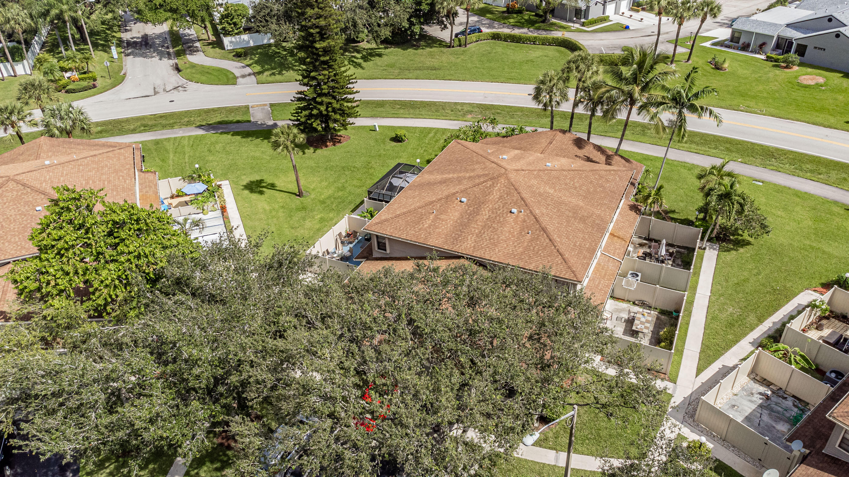 4475 Willow Pond Road, Unit B West Palm Beach, FL 33417 - Photo 28 of 31 DJI_0561
