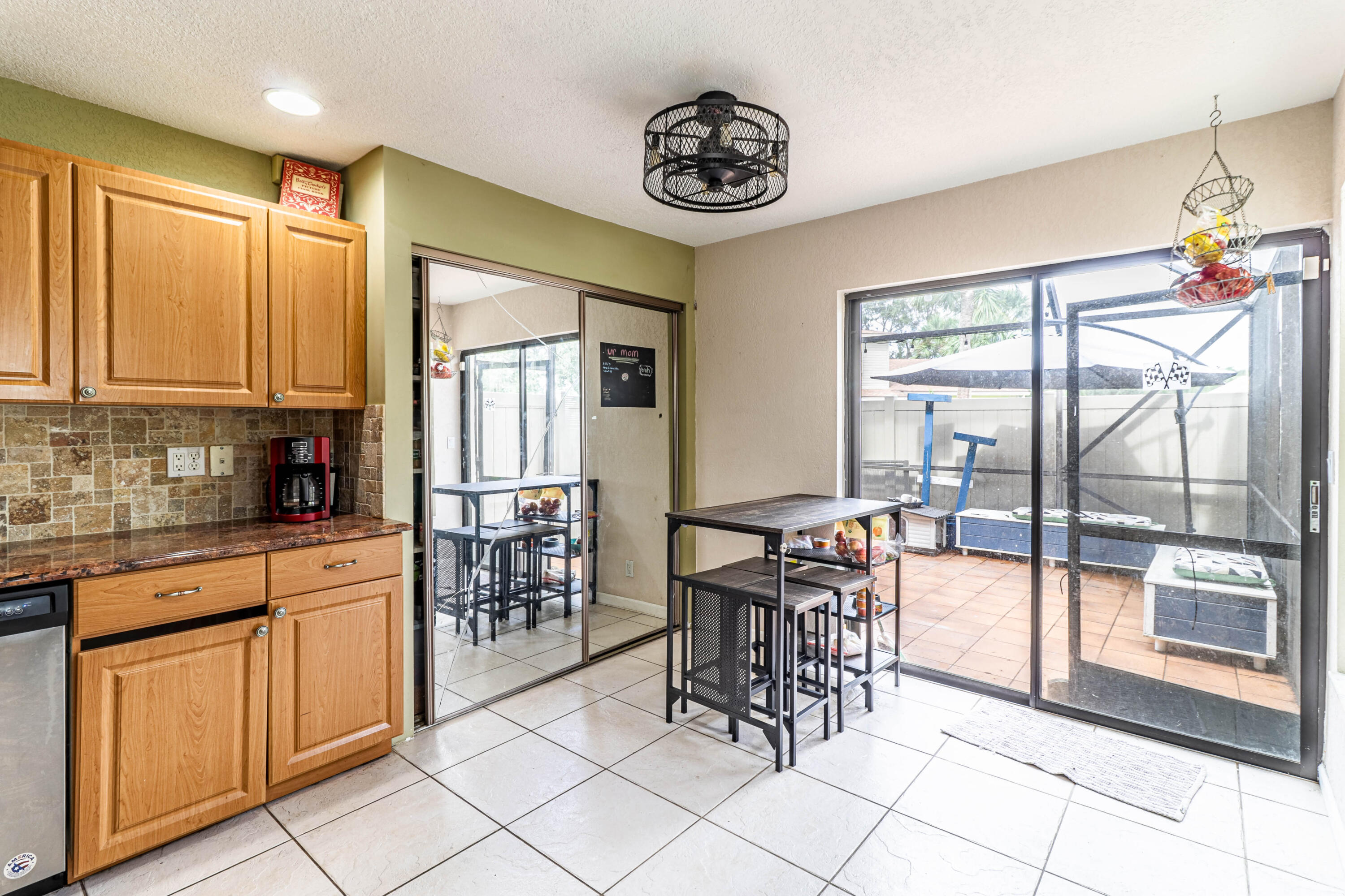 4475 Willow Pond Road, Unit B West Palm Beach, FL 33417 - Photo 6 of 31 IMG_6052-HDR