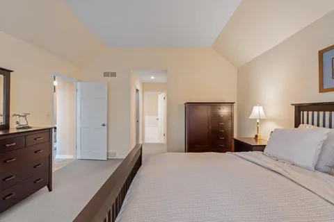 $639,900 | 2611 West Lake Vista Court, Mequon, WI 53092