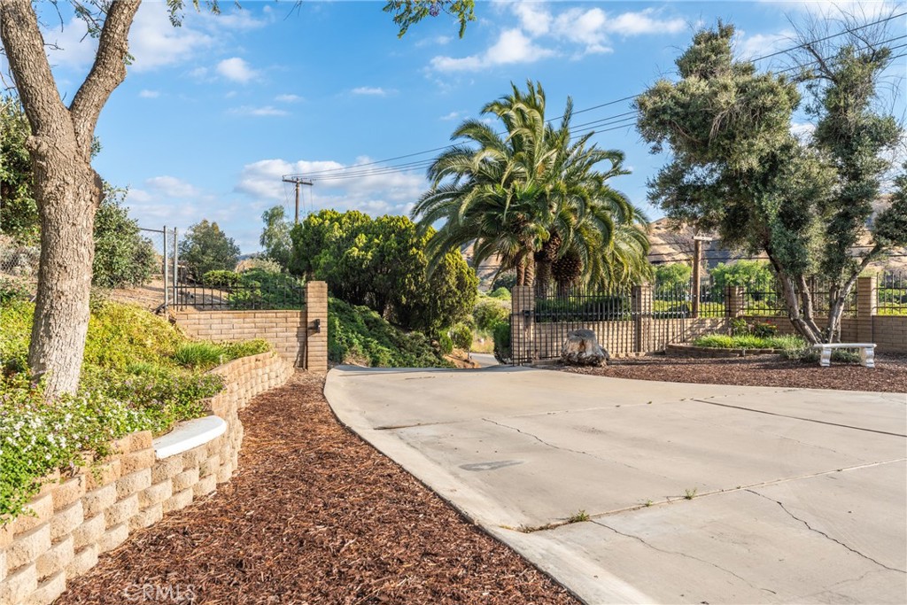 11977 San Timoteo Canyon Road Redlands, CA 92373 - Photo 10 of 75