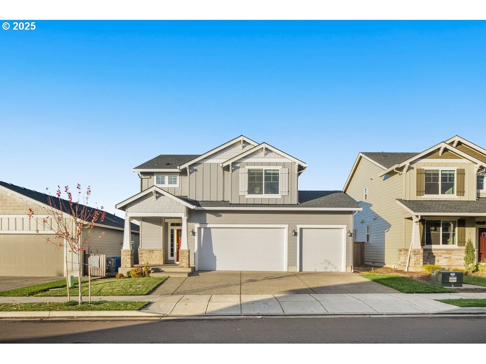 6421 Southeast 22nd Street Gresham, OR 97080 - Photo 38 of 39 a front view of a house with a yard