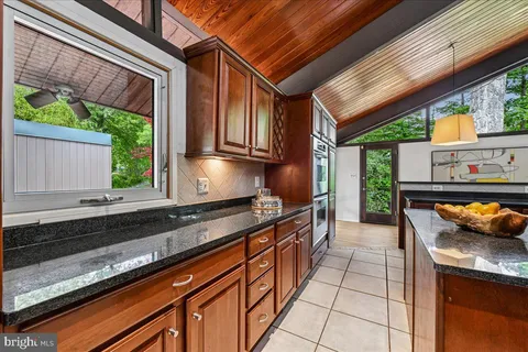 $1,995,000 | 6620 Fernwood Court, Bethesda, MD 20817