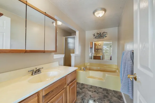 $205,000 | 10841 Waldron Road, Jerome, MI 49249