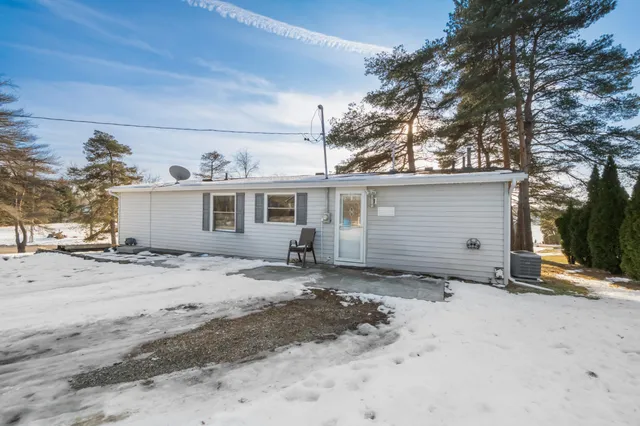 $205,000 | 10841 Waldron Road, Jerome, MI 49249