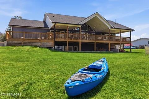 $899,000 | 135 Brandywine Place, Elizabethton, TN 37643