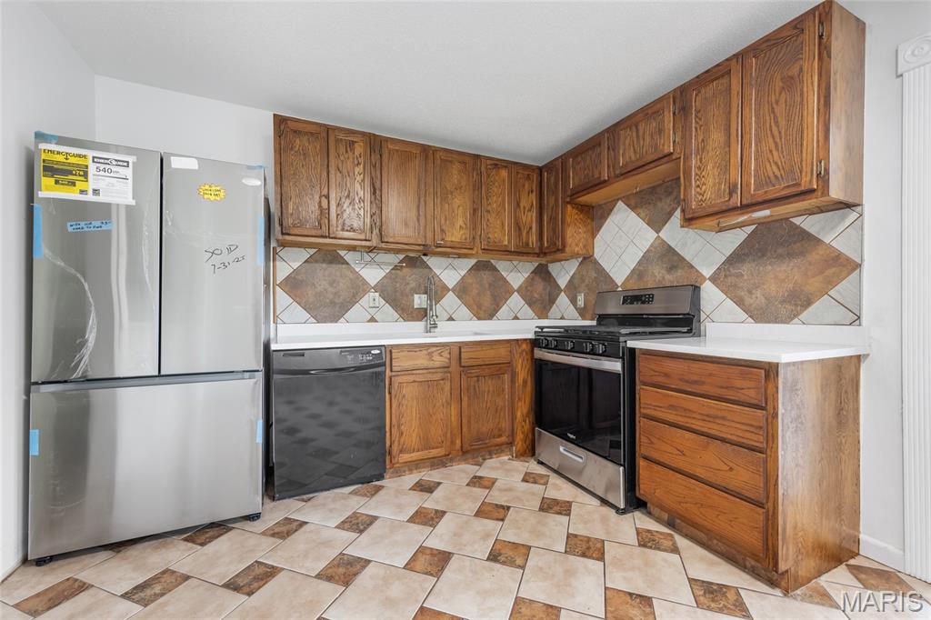 1975 Yaqui Drive Florissant, MO 63031 - Photo 13 of 34