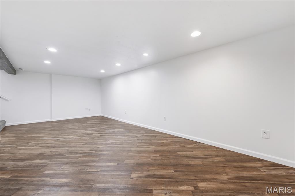 1975 Yaqui Drive Florissant, MO 63031 - Photo 25 of 34