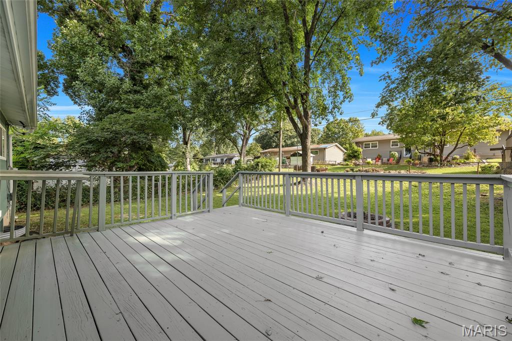 1975 Yaqui Drive Florissant, MO 63031 - Photo 28 of 34