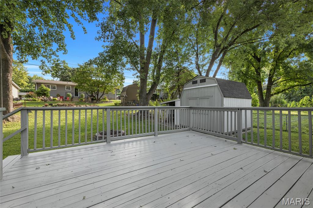 1975 Yaqui Drive Florissant, MO 63031 - Photo 29 of 34