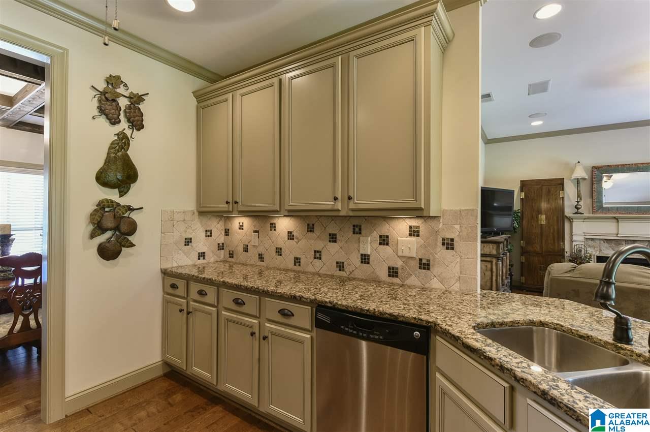 204 Dunrobin Cove Pelham, AL 35124 - Photo 8 of 49