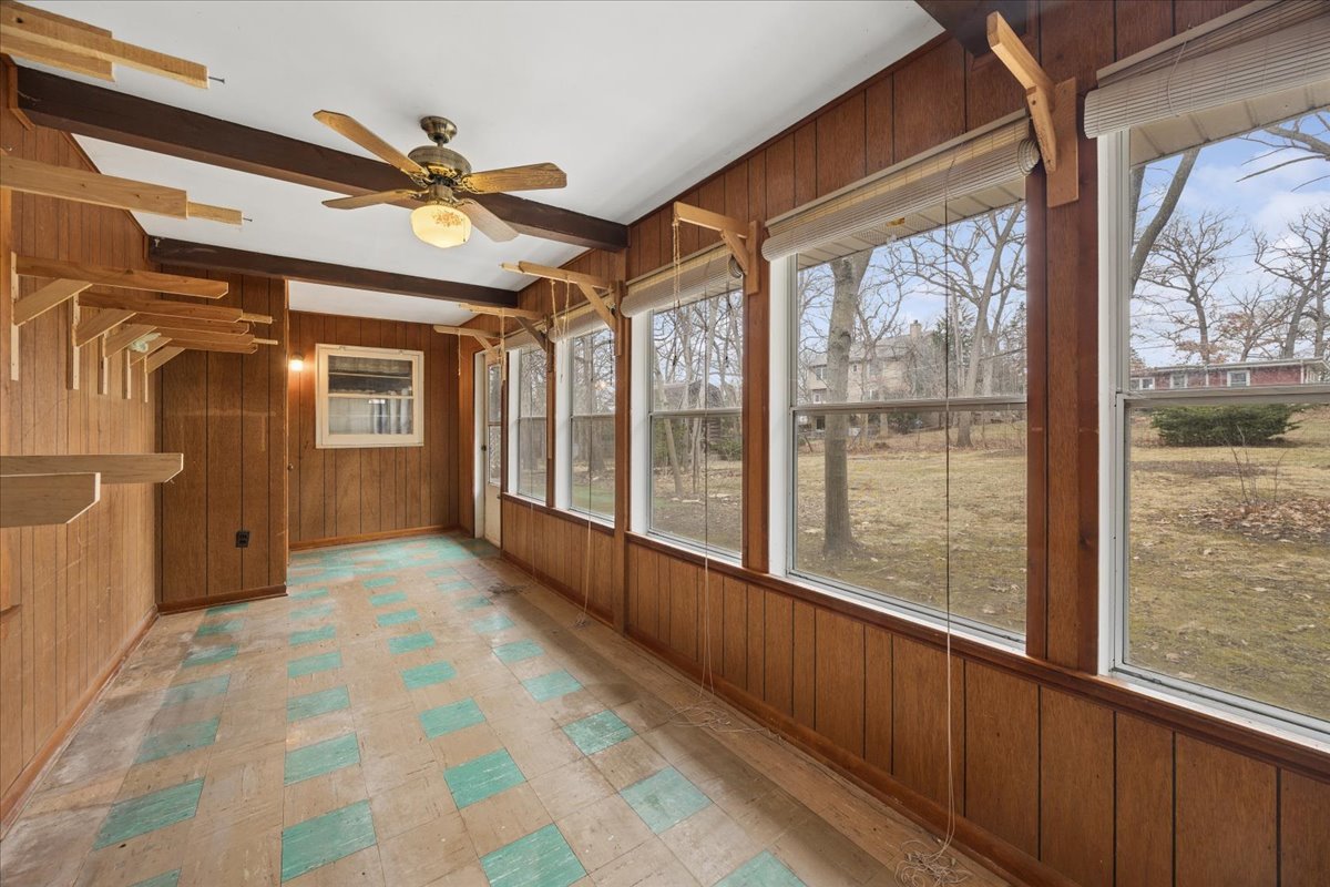 S645 Forest Street Winfield, IL 60190 - Photo 9 of 21