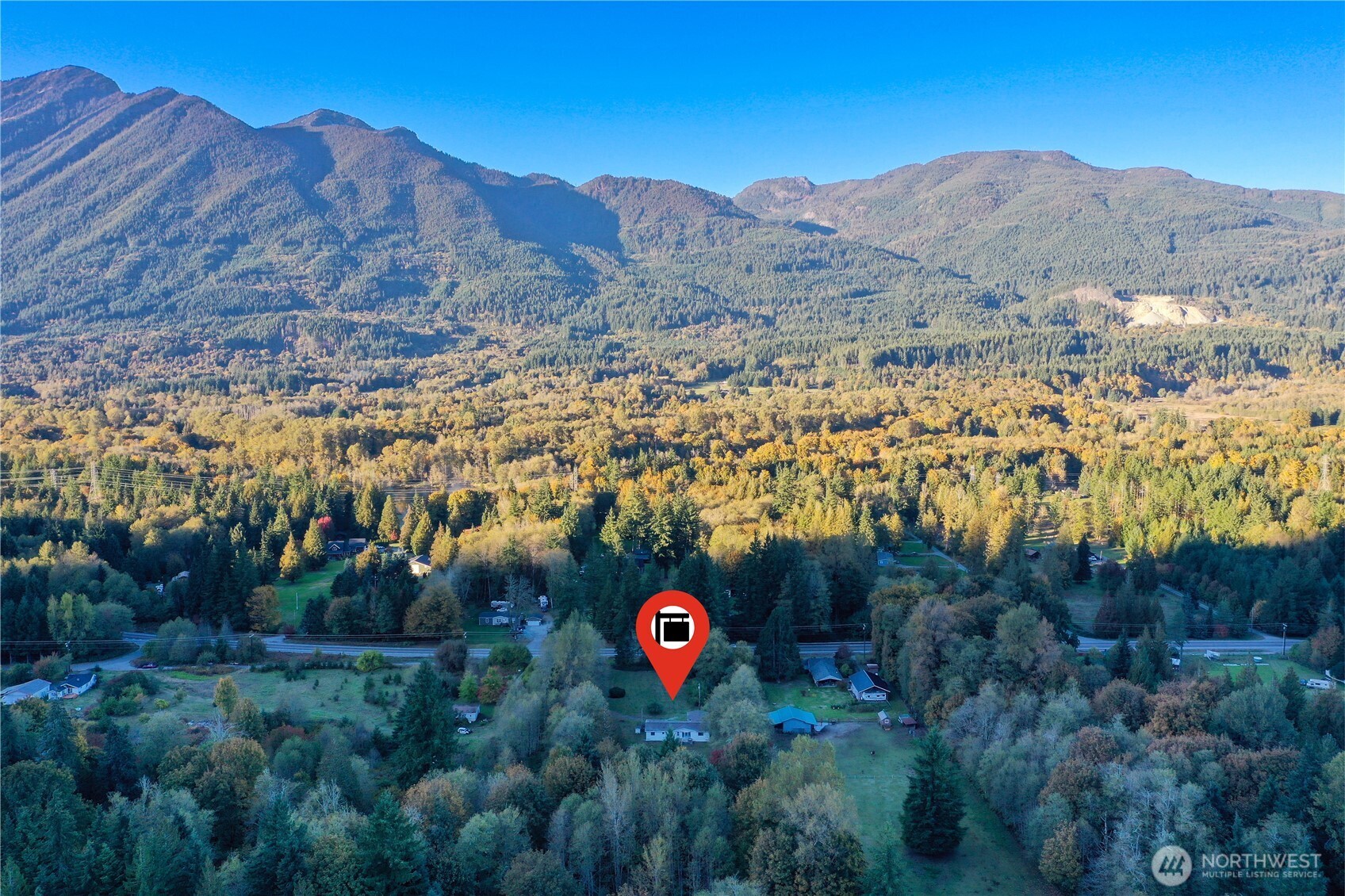 37402 State Rte 530 Northeast Arlington, WA 98223 - Photo 8 of 11 a view of city and mountain