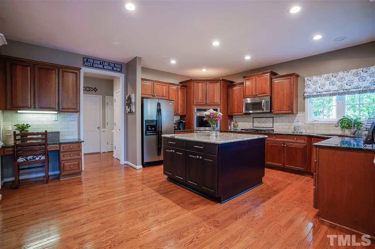 4428 Fairview Ridge Lane Apex, NC 27539 - Photo 9 of 25 Gallery Image 9