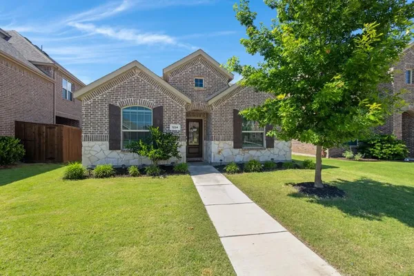 $2,500 | 1224 Milfoil Drive, Justin, TX 76247
