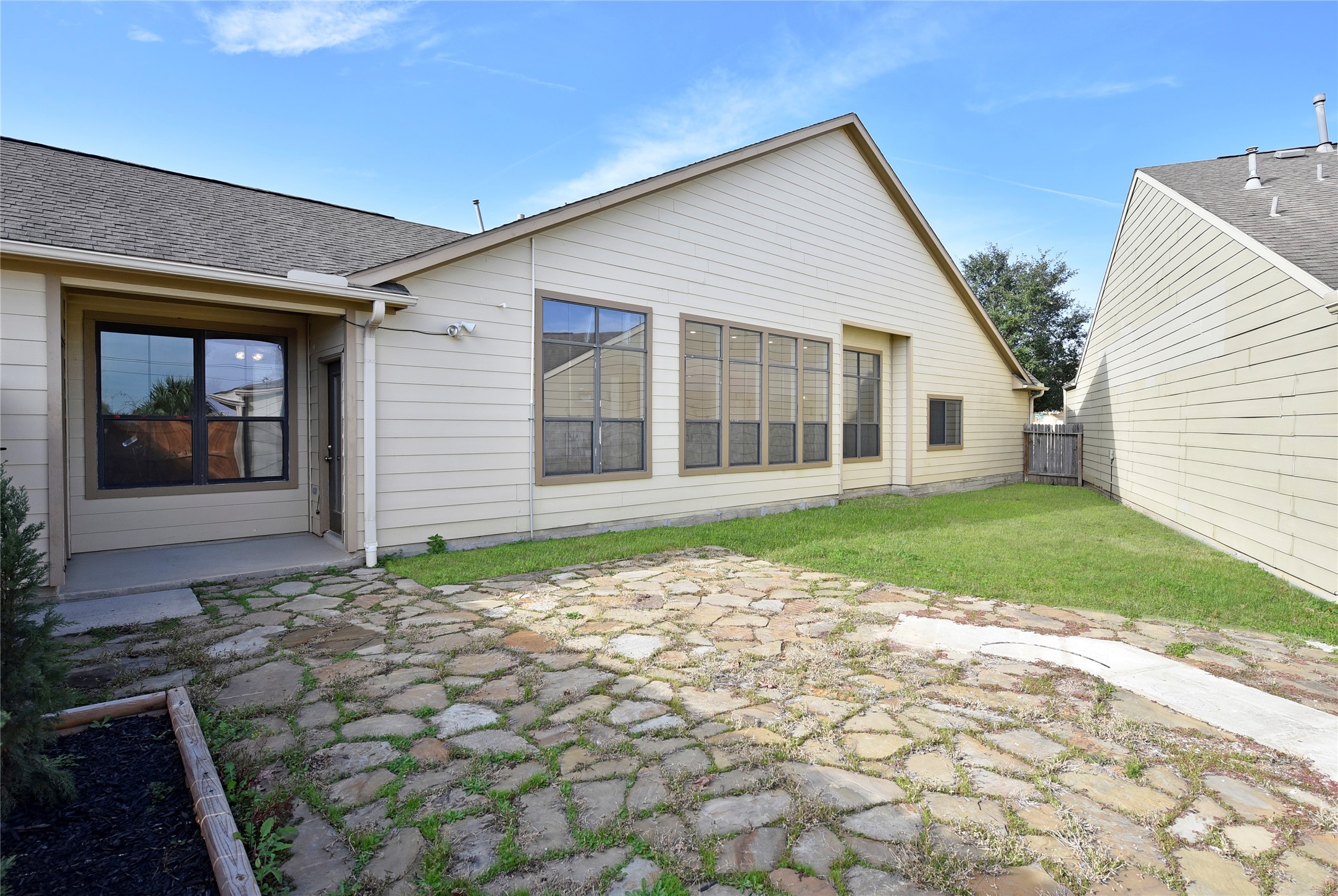 29703 Meridian Hill Drive Spring, TX 77386 - Photo 26 of 43 a front view of a house with garden