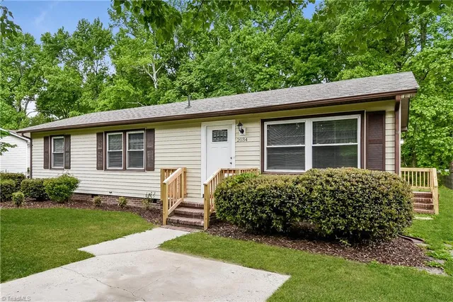 $1,540 | 2034 Willow Road, Greensboro, NC 27406