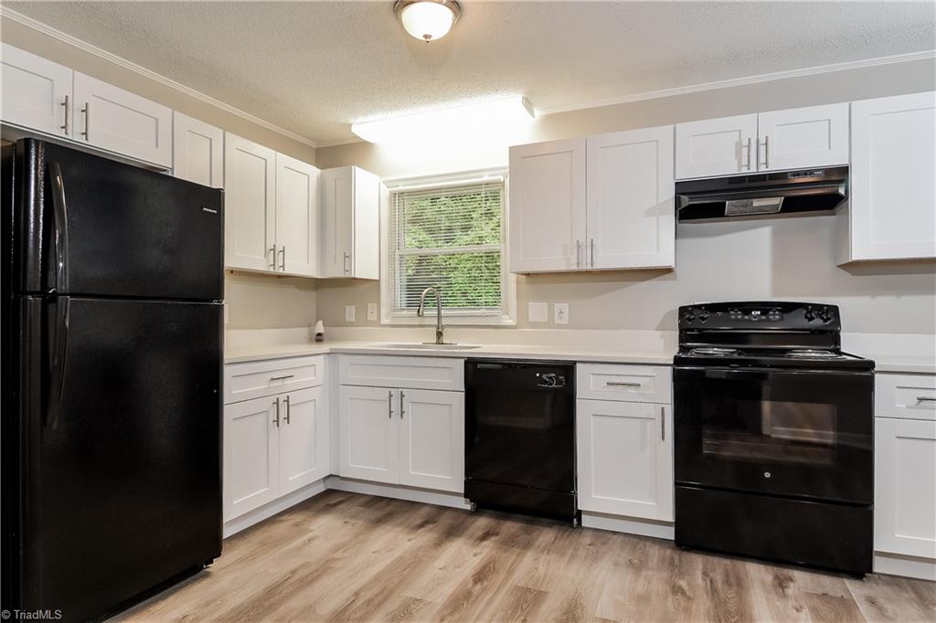 2034 Willow Road Greensboro, NC 27406 - Photo 7 of 16