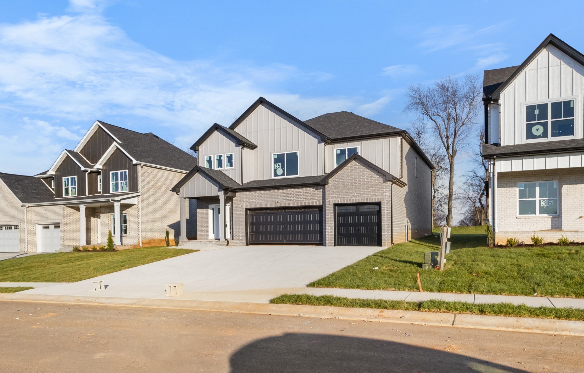 435 Blue Ridge Clarksville, TN 37043 - Photo 2 of 39