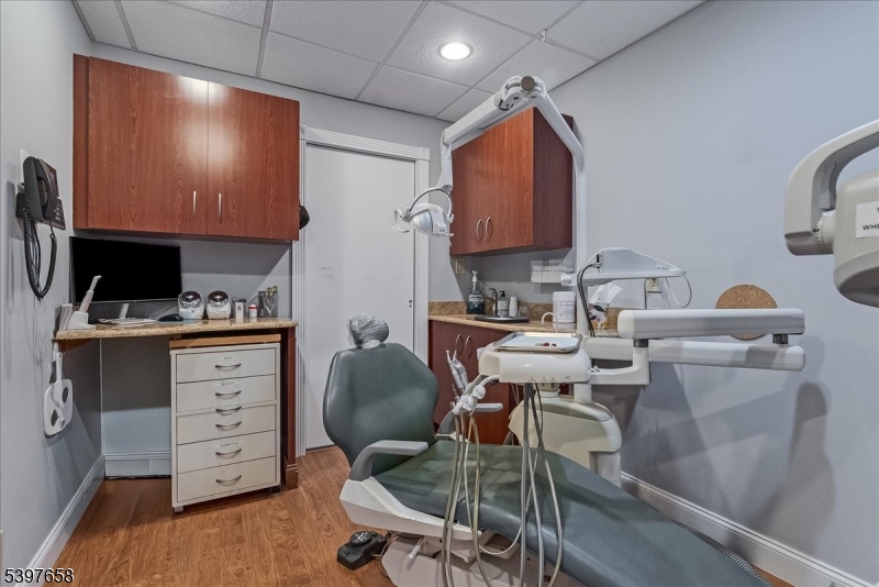 104 Ridgedale Avenue Cedar Knolls, NJ 07927 - Photo 31 of 47