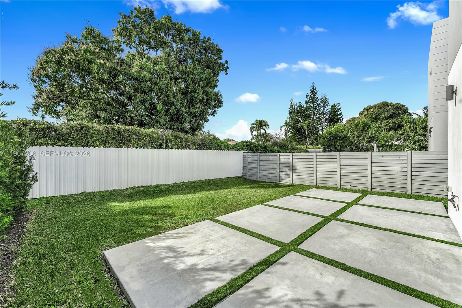 2320 Southwest 14th Street Miami, FL 33145 - Photo 29 of 39