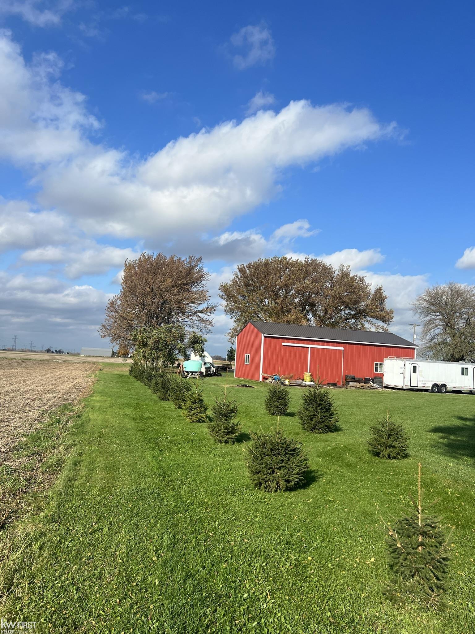 2010 Briggs Road Munger, MI 48747 - Photo 9 of 42 50126362-10.JPG