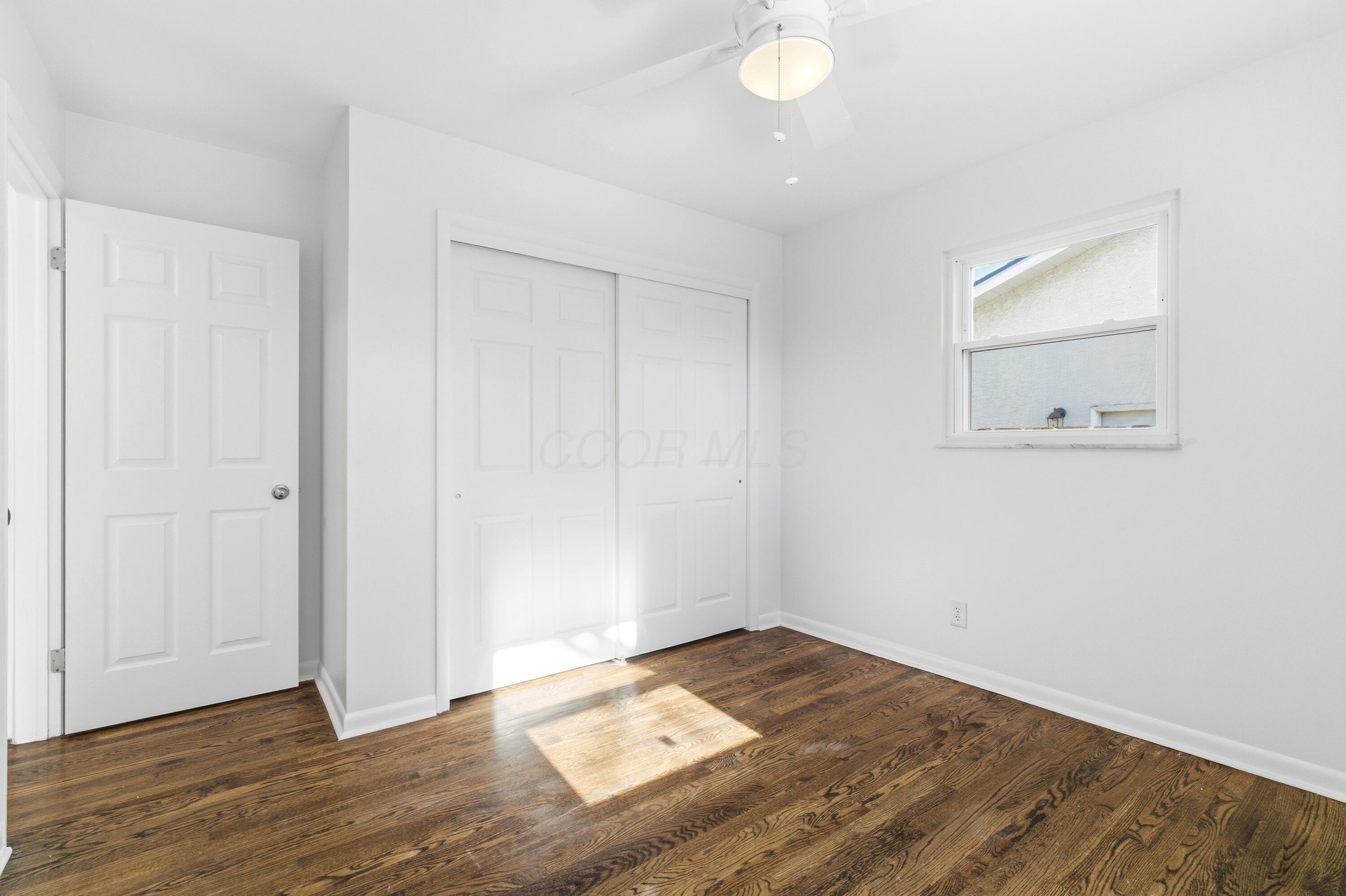 925 Farnham Road Columbus, OH 43220 - Photo 25 of 51 Bedroom 1