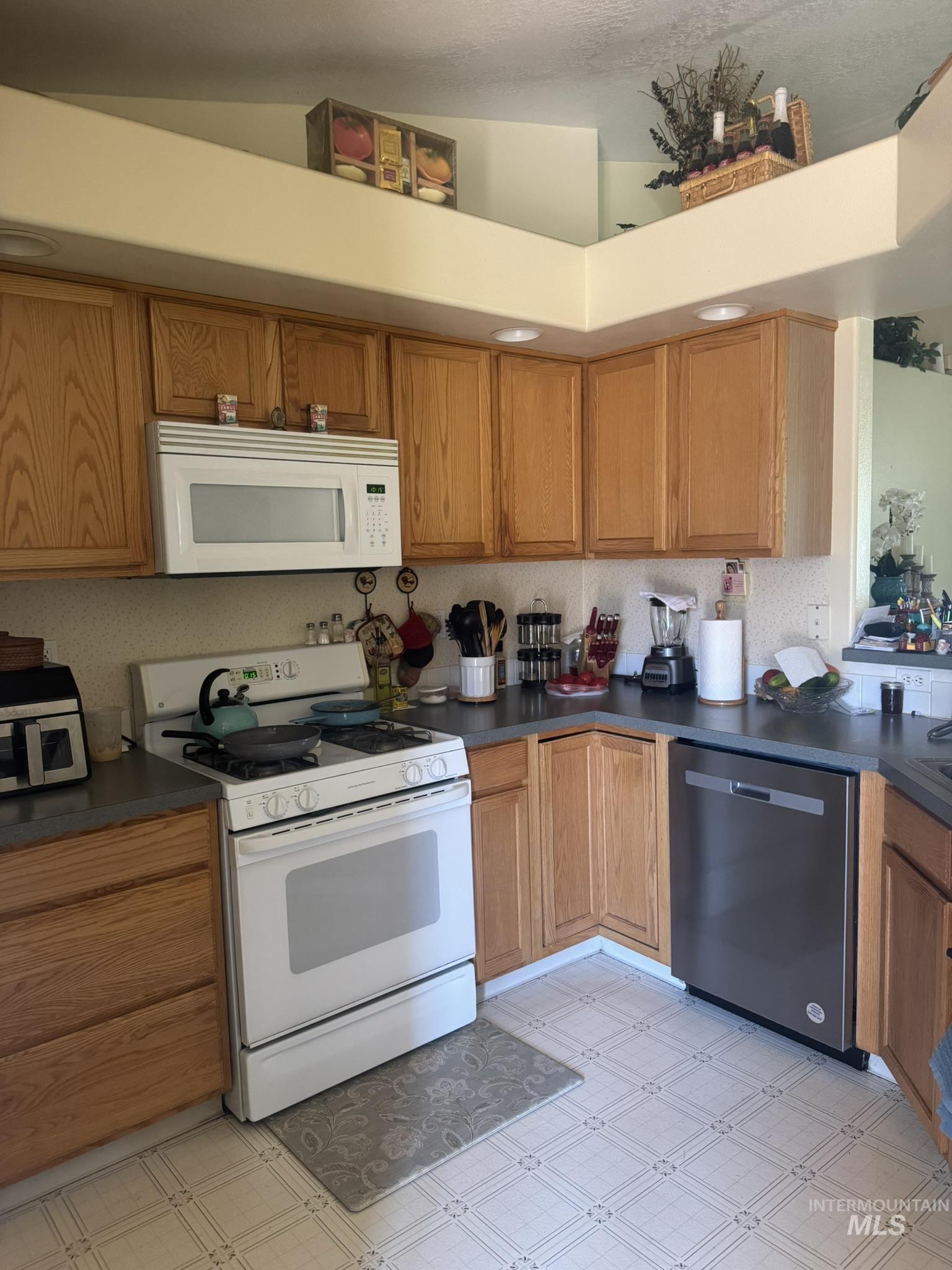 357 West Farmall Way Kuna, ID 83634 - Photo 7 of 25