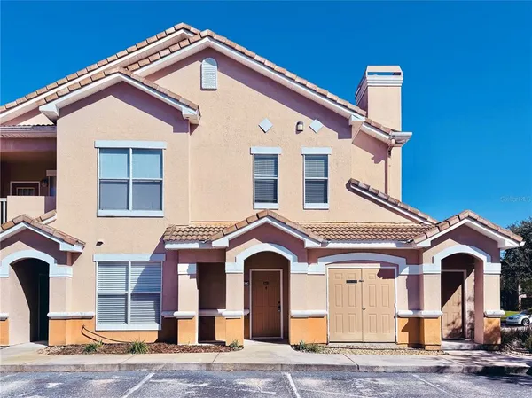 $174,900 | 18013 Villa Creek Drive, Tampa, FL 33647