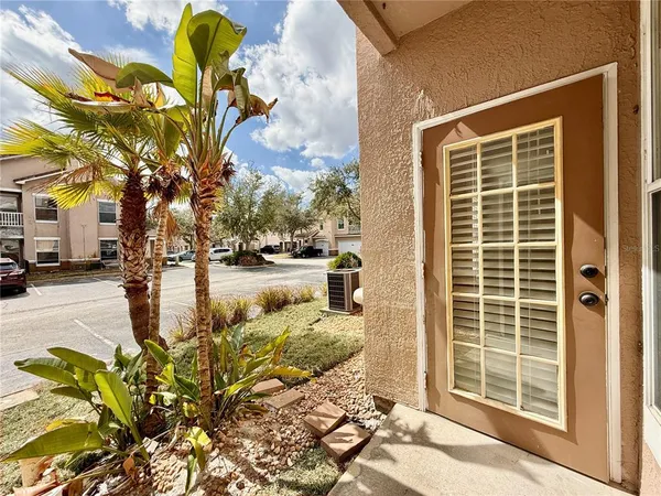 $174,900 | 18013 Villa Creek Drive, Tampa, FL 33647