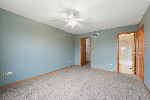 $319,900 | 6881 Geneva Drive, Tinley Park, IL 60477