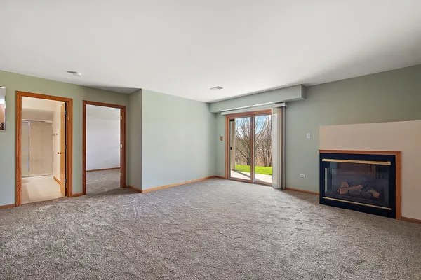 $319,900 | 6881 Geneva Drive, Tinley Park, IL 60477