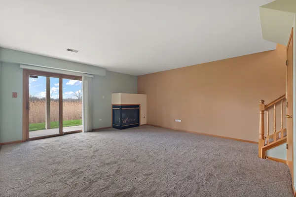 $319,900 | 6881 Geneva Drive, Tinley Park, IL 60477