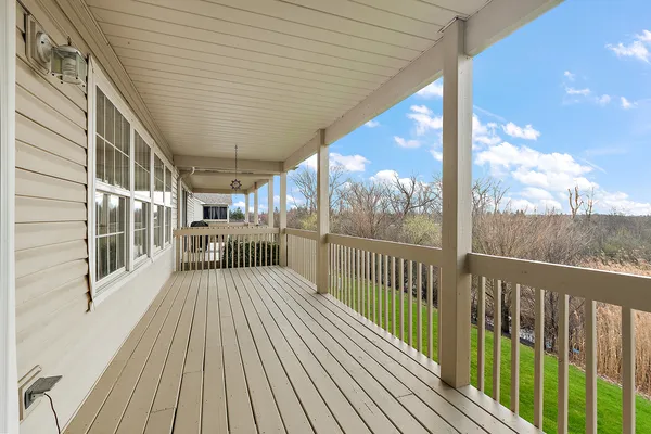 $319,900 | 6881 Geneva Drive, Tinley Park, IL 60477