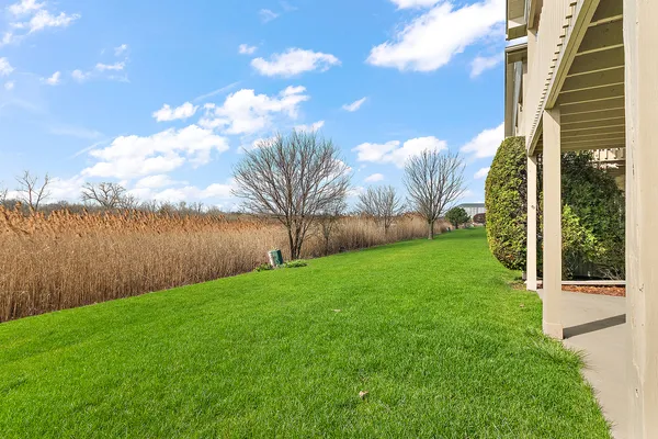 $319,900 | 6881 Geneva Drive, Tinley Park, IL 60477