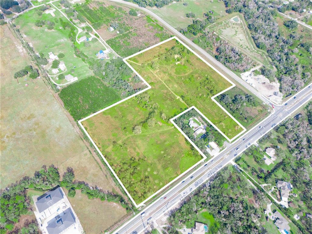 2625 West Pipkin Road Lakeland, FL 33811 - Photo 7 of 8 a view of a pool