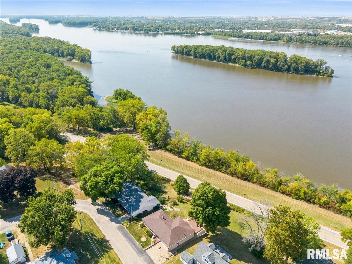 1006 South Church Street Albany, IL 61230 - Photo 36 of 45