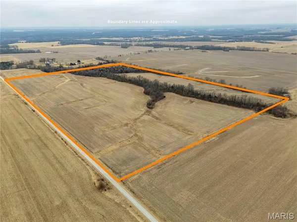 $450,000 | 277 County Road 277, Kahoka, MO 63445