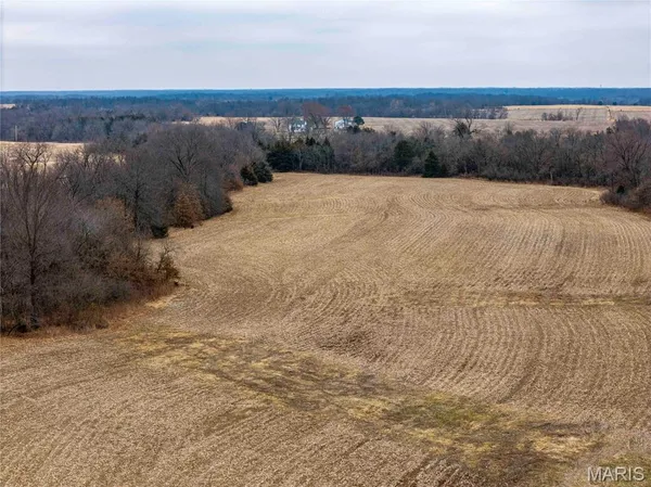 $450,000 | 277 County Road 277, Kahoka, MO 63445