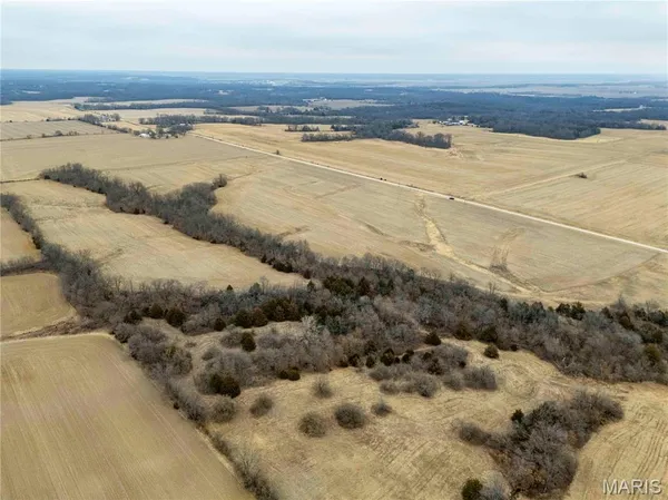 $450,000 | 277 County Road 277, Kahoka, MO 63445