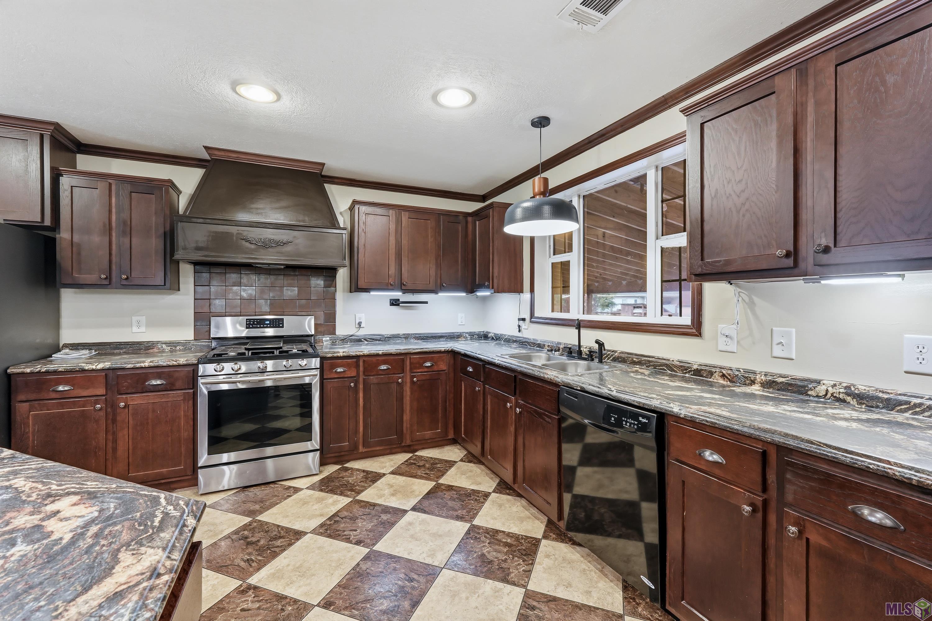 17223 Oak Trace Road Prairieville, LA 70769 - Photo 8 of 25