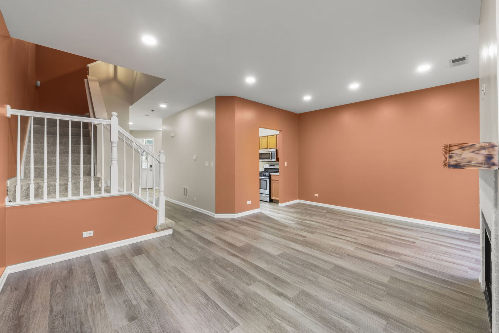2911 Dearborn Court Naperville, IL 60563 - Photo 11 of 40 a view of livingroom with kitchen and window