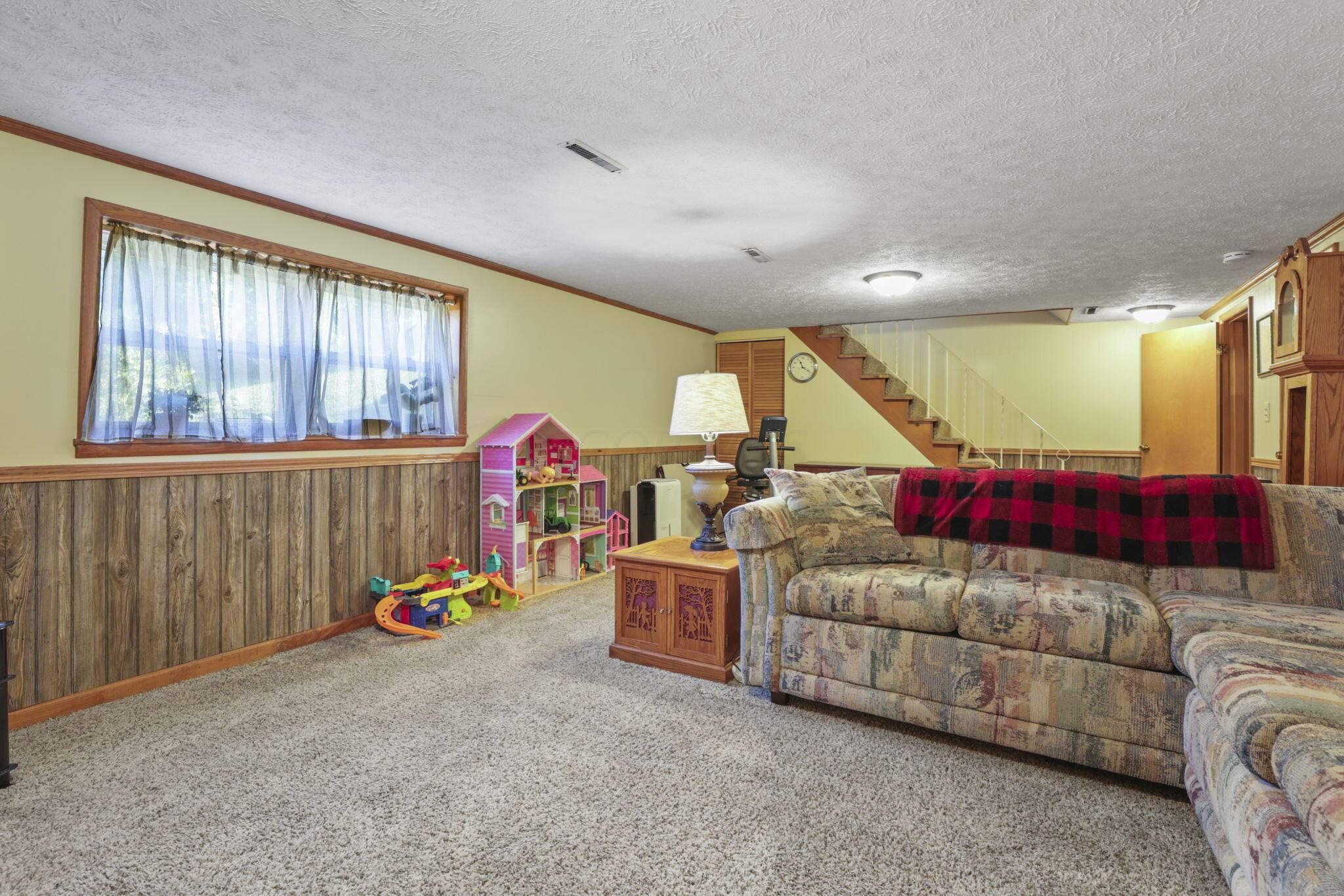 509 Spring Street Lancaster, OH 43130 - Photo 21 of 37 33-web-or-mls-011A6965