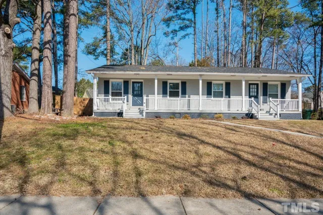 $1,675 | 312 West Park Street, Cary, NC 27511