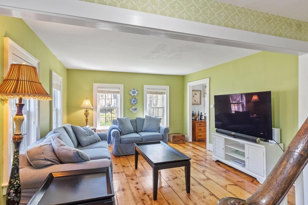 358 Great Road Stow, MA 01775 - Photo 6 of 41