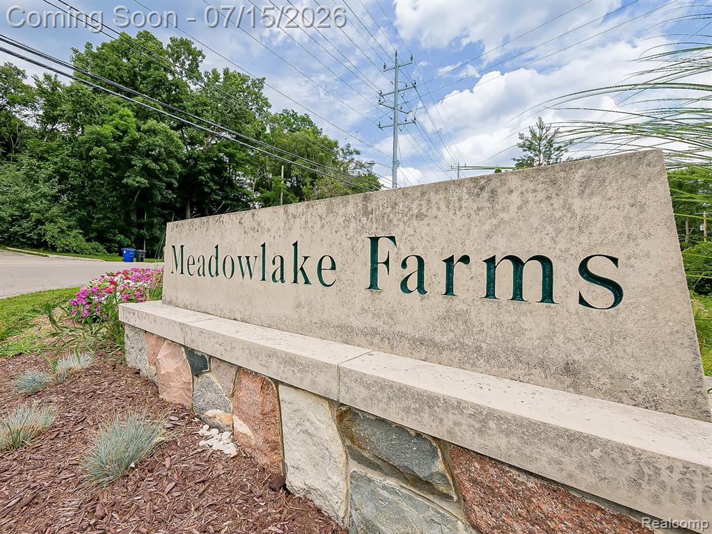 6730 Meadowlake Road Bloomfield Hills, MI 48301 - Photo 68 of 72