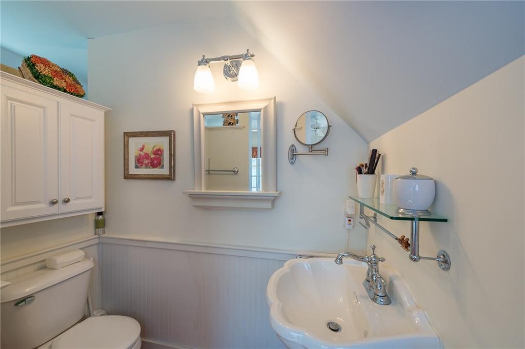 25 Garrison Cove Road Bailey Island, ME 04003 - Photo 13 of 24 Master powder room.