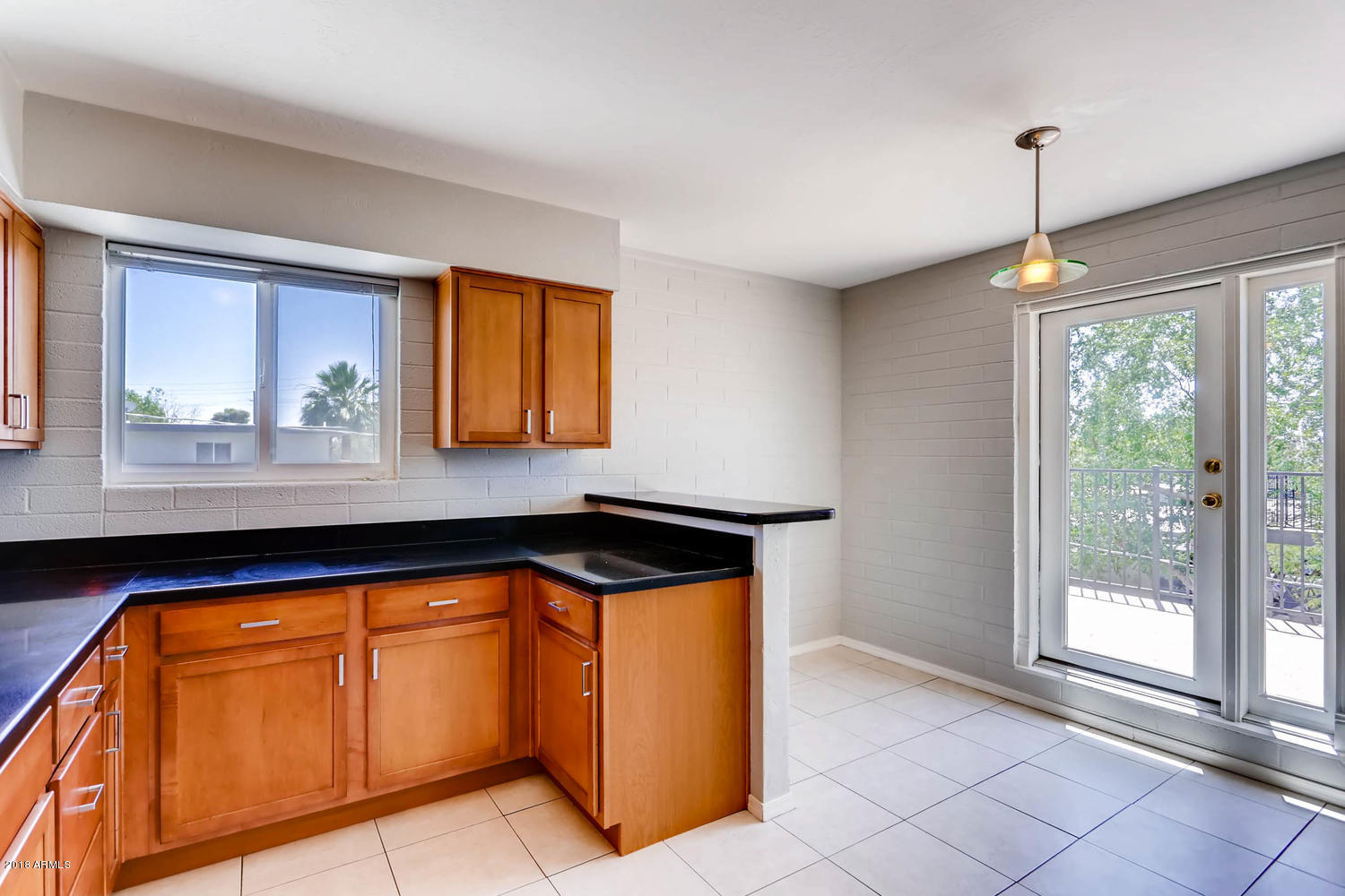 4111 East Camelback Road, Unit 28 Phoenix, AZ 85018 - Photo 3 of 14 4111 E Camelback Rd 28 Phoenix-large-005