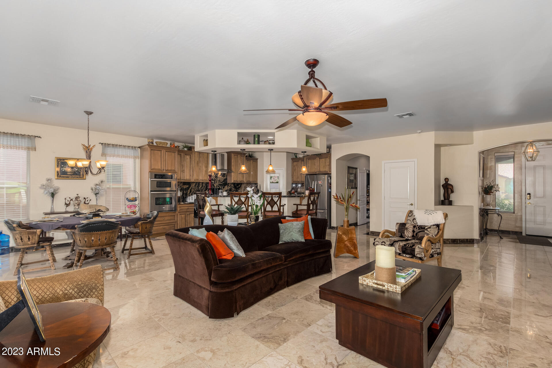 2602 West Apollo Road Phoenix, AZ 85041 - Photo 11 of 35 11 - Apollo 2602